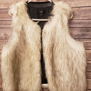 Mossimo faux fur medium vest ladies white grey